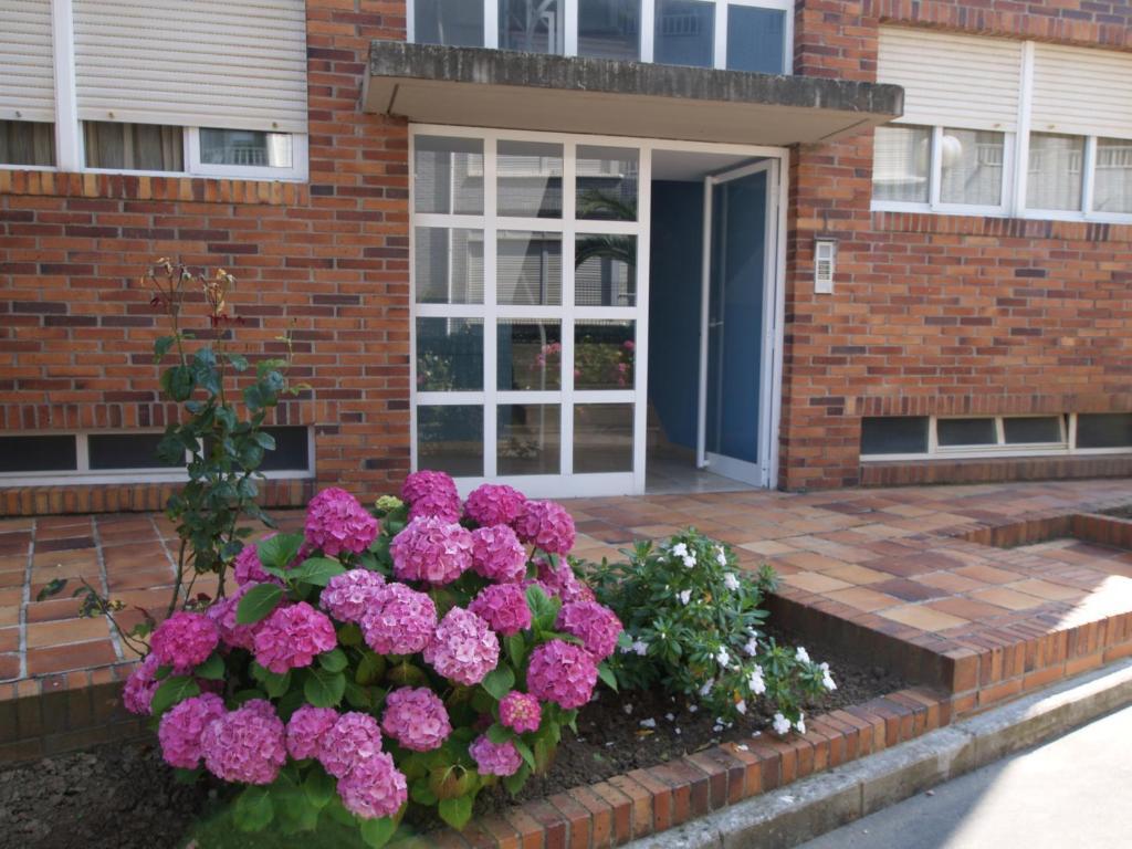 Apartamentos Zenit Mar Noja Exterior photo